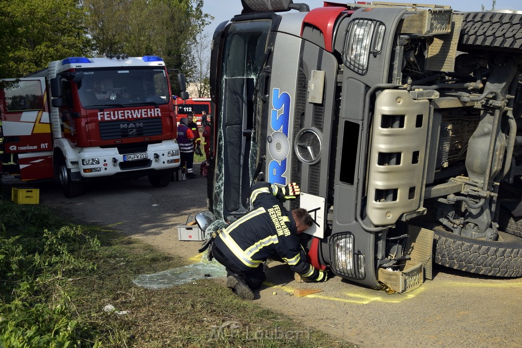 Schwerer VU LKW Zug Bergheim Kenten Koelnerstr P179.JPG - Miklos Laubert